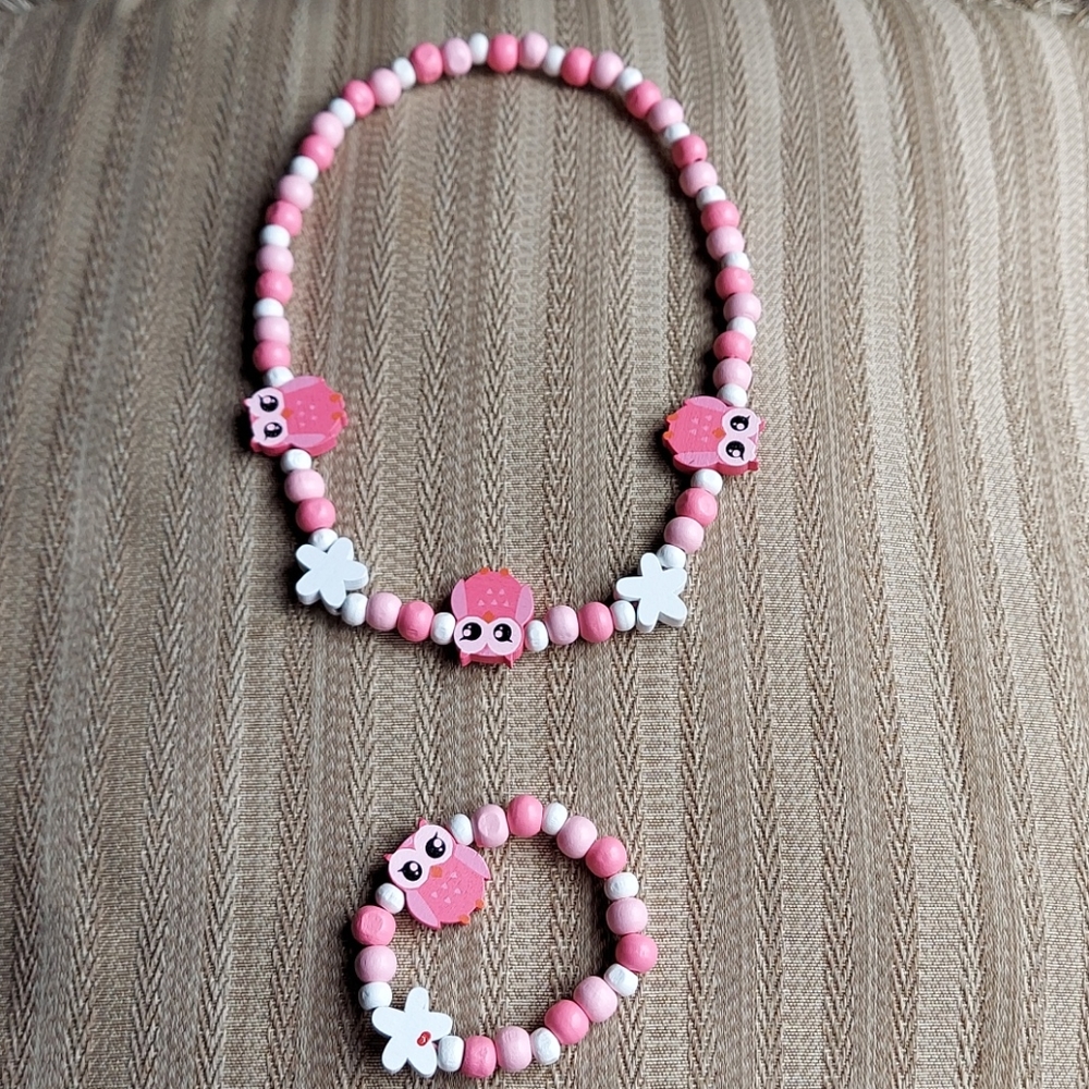 New Necklace and Bracelet Set - Picture 7 of 8